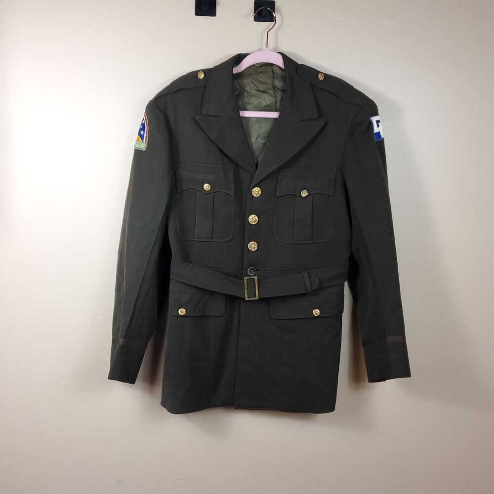 Vintage 1943 Farnsworth Reed Green Military Wool Coat Size 36R Patches